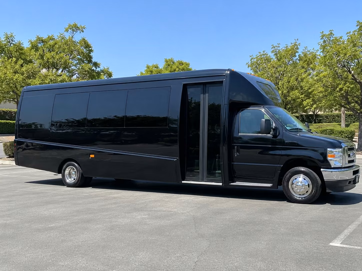 20 passenger minibus