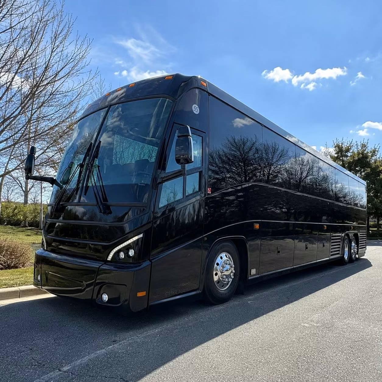 dod compliant charter bus rentals for military personnel moving through the east bay