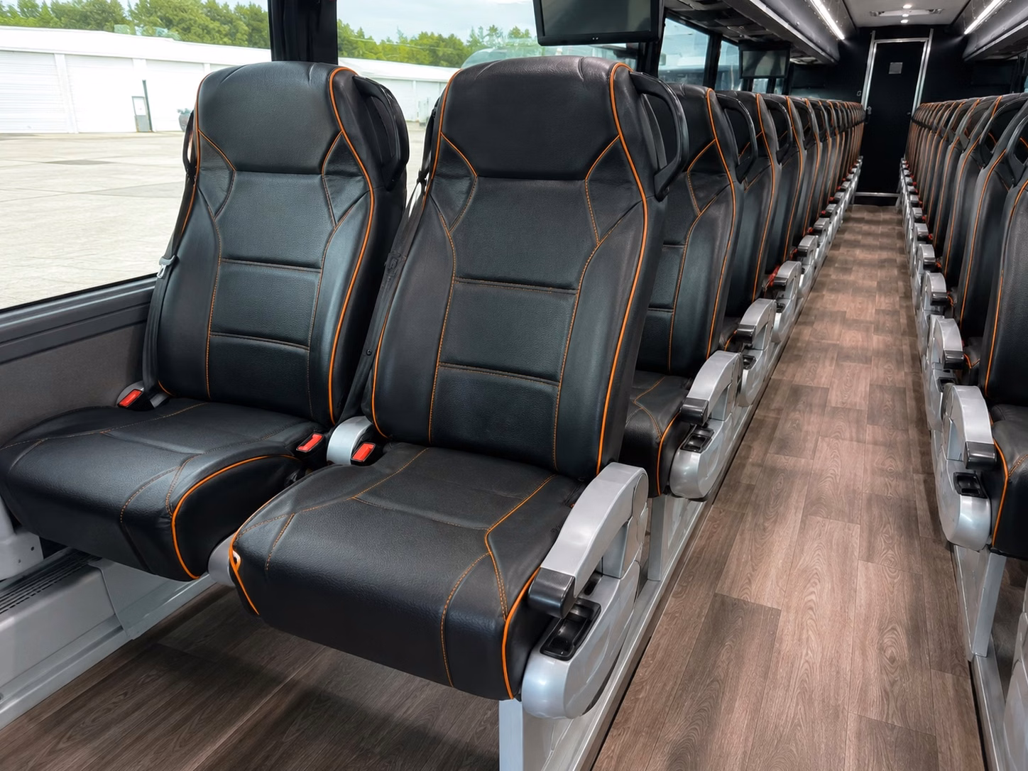 warriors fan bus rentals from oakland to chase center